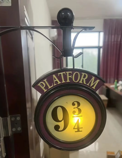 Luz de presença Luminária da Estação Plataforma 9 3/4 Harry Potter